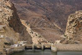 Image du Maroc Professionnelle de  Le Barrage Allal Al Fassi est situé dans la Province de Sefrou sur Oued Sebou avec un volume de stockage de 63.7 Mm3, il contrôle un bassin versant de 5.400 km2. Ce Barrage a été mis en service en 1990. But de l'ouvrage  production d'électricité, irrigation et protection contre les crues, Jeudi 8 septembre 2005. (Photo / Abdeljalil Bounhar) 